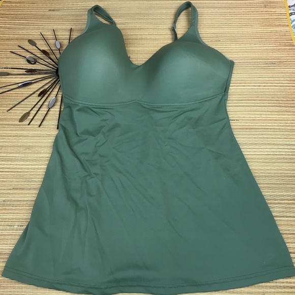 Rhonda Shear Other - Rhonda Shear 4X Fitted Cami Shaping Top